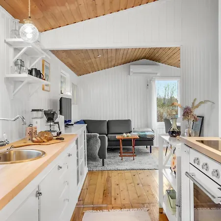 Lovely Home In Olsted With Kitchen Exterior foto