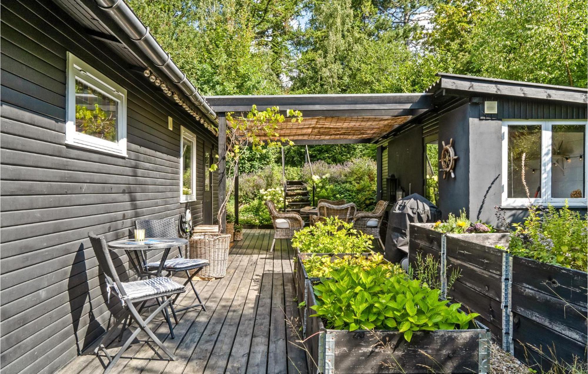 Feriehus Lovely In With Kitchen